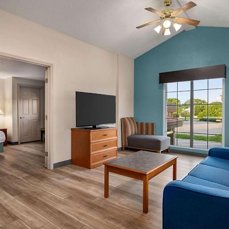 La Quinta Inn By Wyndham Columbus Airport Area Kültér fotó