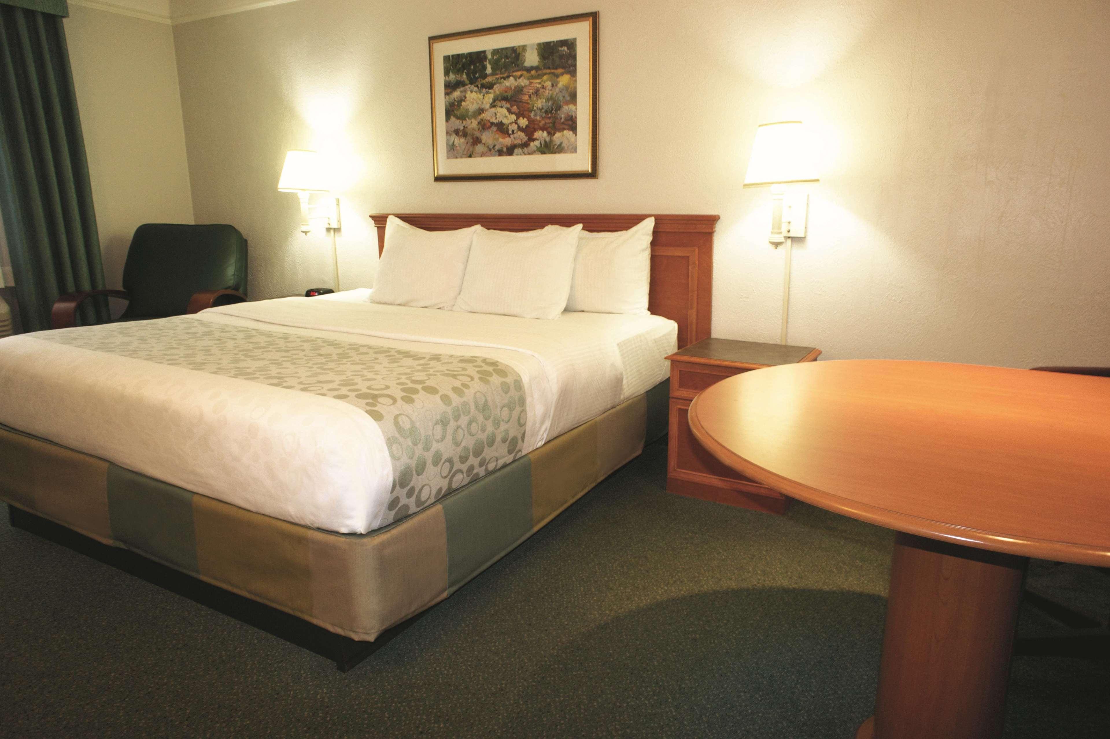 La Quinta Inn By Wyndham Columbus Airport Area Kültér fotó