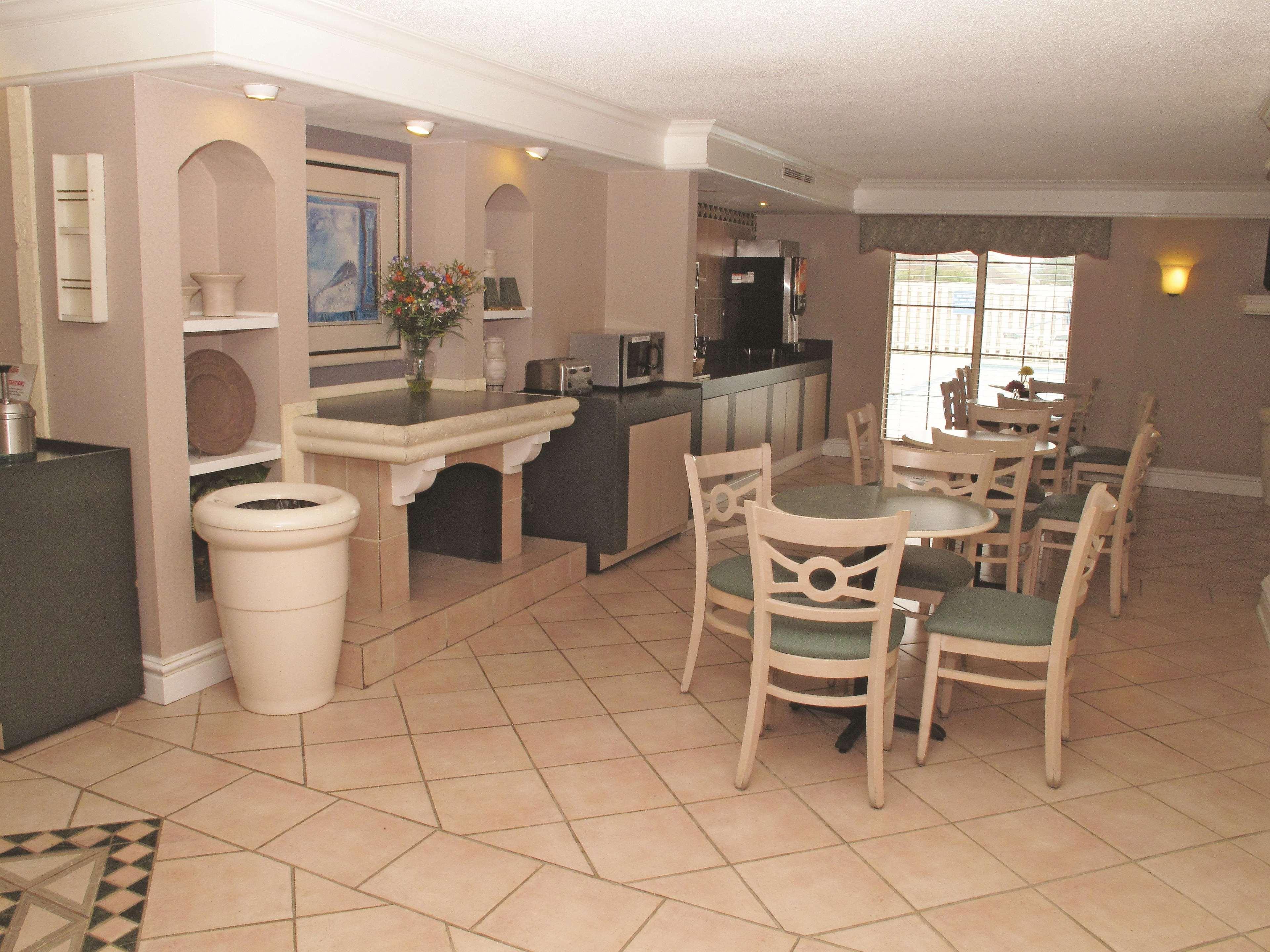 La Quinta Inn By Wyndham Columbus Airport Area Kültér fotó