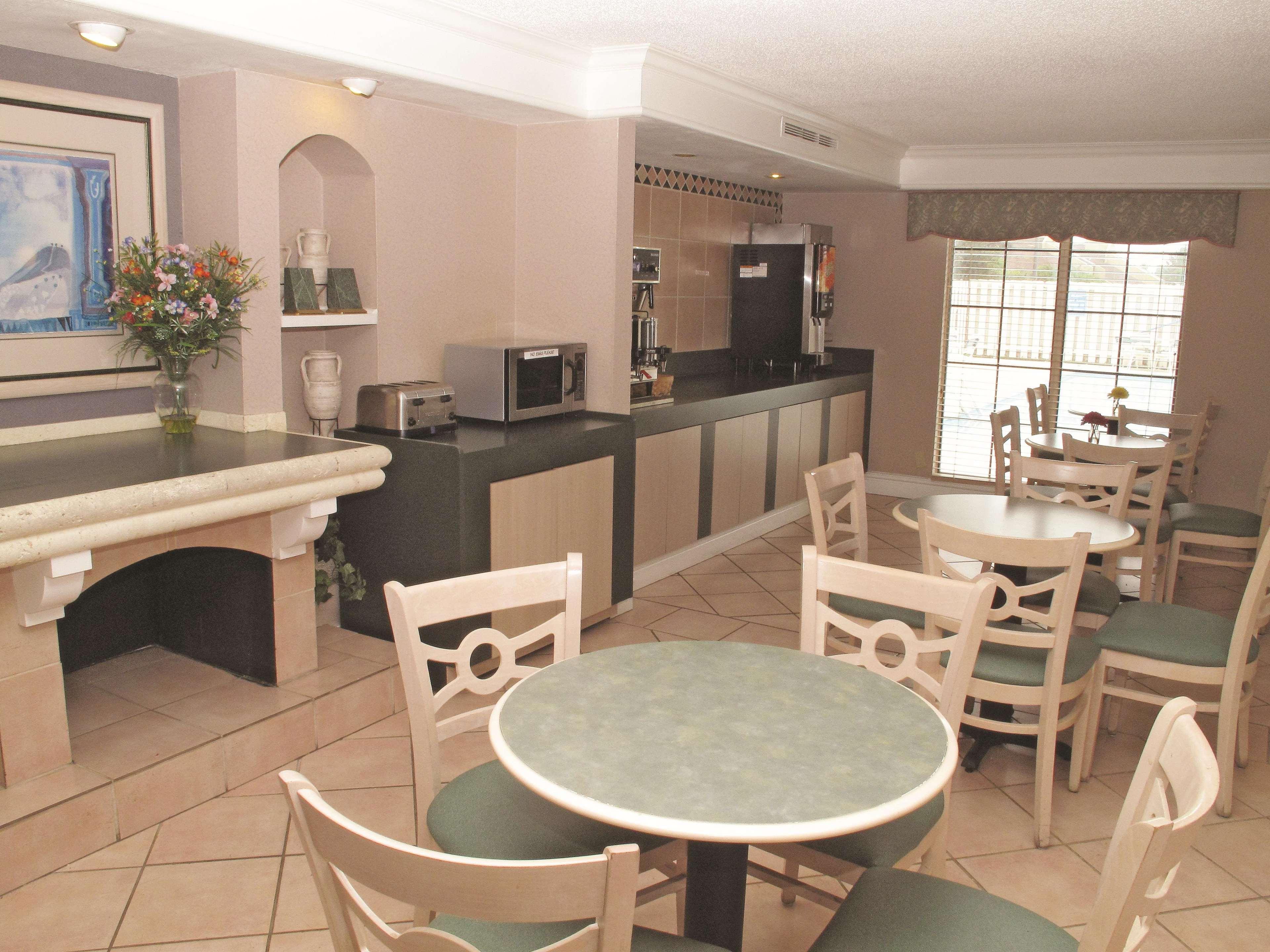 La Quinta Inn By Wyndham Columbus Airport Area Kültér fotó