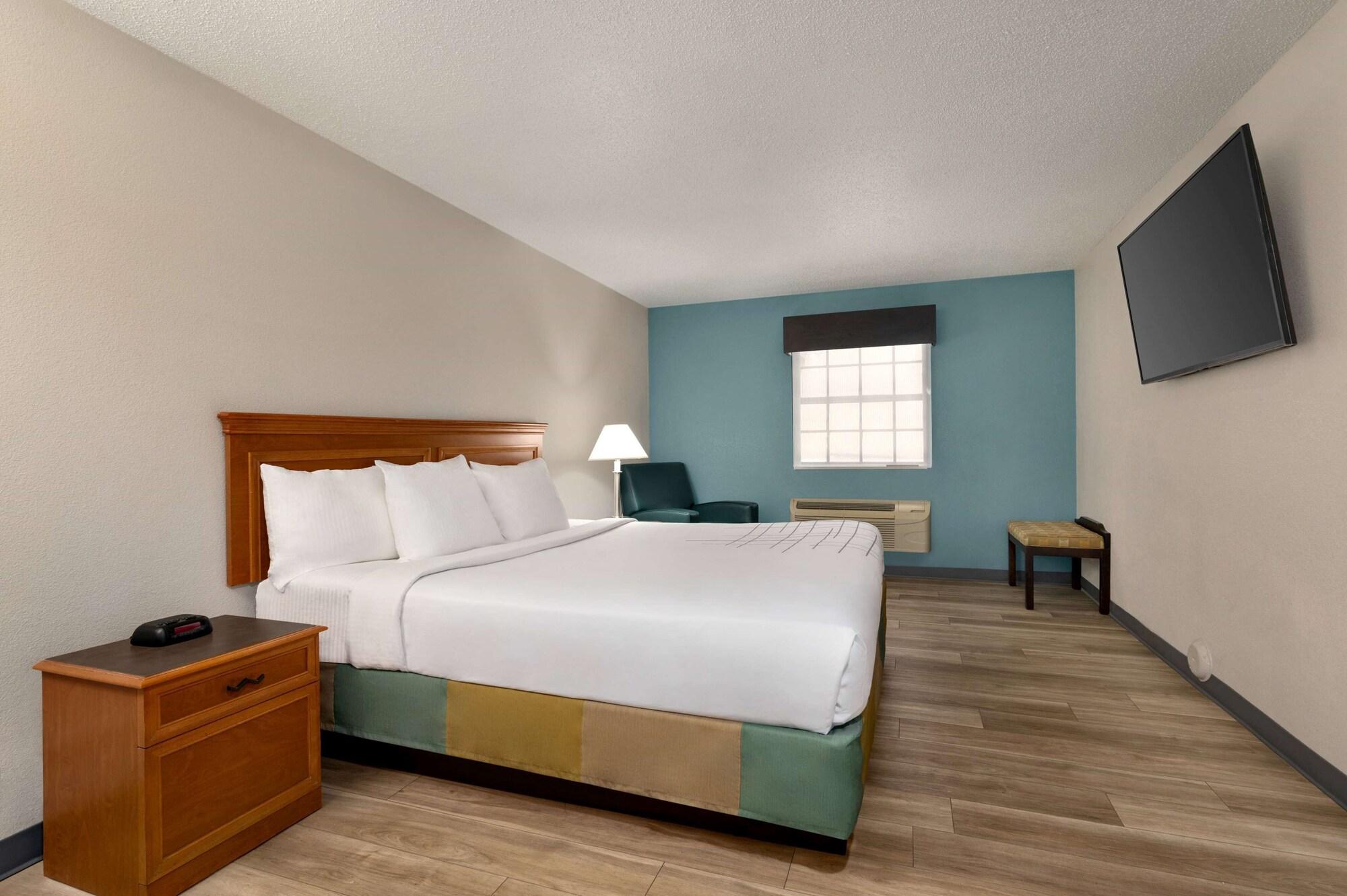 La Quinta Inn By Wyndham Columbus Airport Area Kültér fotó